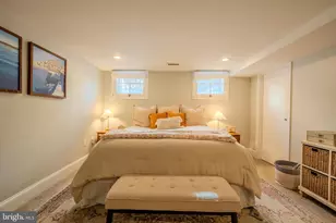 2302 Spruce St, Philadelphia, PA 19103 - Photo 16