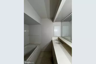 7 N Chris Columbus Boulevard #139, Philadelphia, PA 19106 - Photo 22