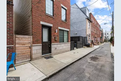 1012 S Randolph Street #3, Philadelphia, PA 19147 - Photo 2