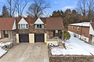 15136 Ina Dr, Philadelphia, PA 19116 - Photo 2