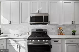 2014 Moore St, Philadelphia, PA 19145 - Photo 10