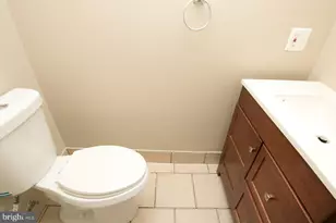 1639 S 22nd St, Philadelphia, PA 19145 - Photo 6