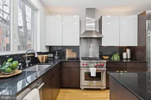 2414 Pine St, Philadelphia, PA 19103 - Photo 4