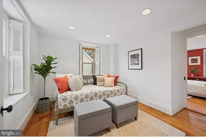 112 W Gravers Lane, Philadelphia, PA 19118 - Photo 16