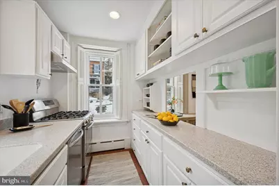 112 W Gravers Lane, Philadelphia, PA 19118 - Photo 8