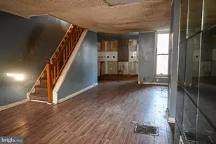 547 S Salford St, Philadelphia, PA 19143 - Photo 6