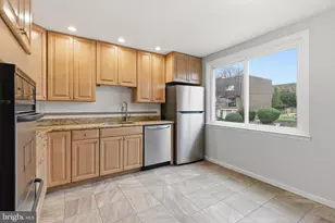 2816 Woodbridge Rd, Philadelphia, PA 19114 - Photo 10