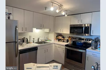 2001 Hamilton Street #504, Philadelphia, PA 19130 - Photo 2