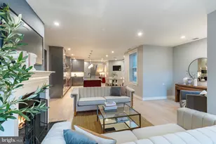 908 Spruce St, Philadelphia, PA 19107 - Photo 2