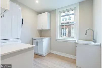 908 Spruce Street #10, Philadelphia, PA 19107 - Photo 16