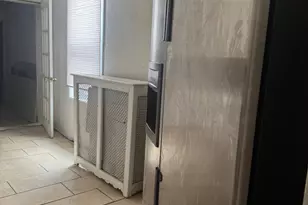 37 W Seymour St, Philadelphia, PA 19144 - Photo 8