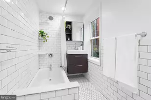 1178 S Darien St, Philadelphia, PA 19147 - Photo 12