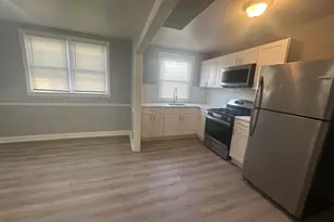 1015 Rosalie St, Philadelphia, PA 19149 - Photo 4