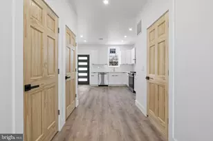 458 W Earlham Ter, Philadelphia, PA 19144 - Photo 10