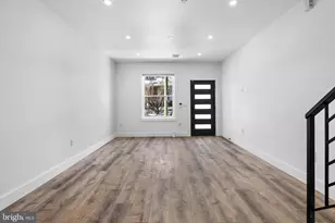 458 W Earlham Ter, Philadelphia, PA 19144 - Photo 8