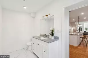 2433 Brown St, Philadelphia, PA 19130 - Photo 16