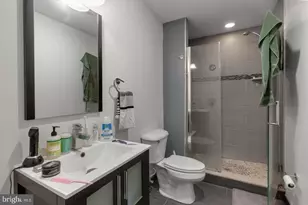 1233 N 2nd St, Philadelphia, PA 19122 - Photo 18