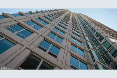 202 W Washington Square #2403, Philadelphia, PA 19106 - Photo 2