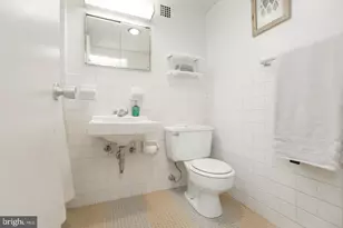 224 W Rittenhouse Square, Philadelphia, PA 19103 - Photo 10