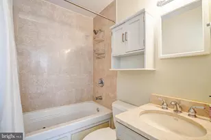 1916 Christian St, Philadelphia, PA 19146 - Photo 32