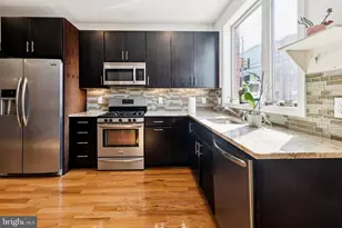 2555 Carpenter St, Philadelphia, PA 19146 - Photo 4