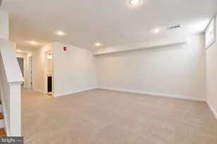 2555 Carpenter St, Philadelphia, PA 19146 - Photo 10