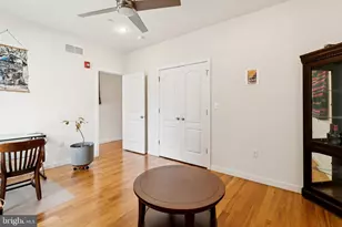 2555 Carpenter St, Philadelphia, PA 19146 - Photo 14