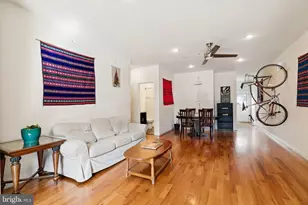 2555 Carpenter St, Philadelphia, PA 19146 - Photo 2