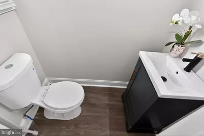 2238 W Estaugh Street, Philadelphia, PA 19140 - Photo 14