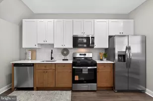 2238 W Estaugh St, Philadelphia, PA 19140 - Photo 12