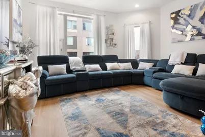 3203 Parkview Walk, Philadelphia, PA 19125 - Photo 4