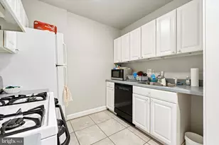 1127 Green St, Philadelphia, PA 19123 - Photo 4