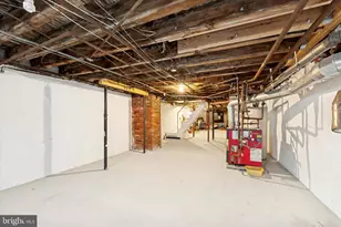 1127 Green St, Philadelphia, PA 19123 - Photo 22