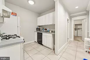 1127 Green St, Philadelphia, PA 19123 - Photo 4