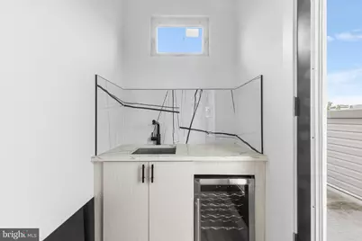 647 N 41st Street #UNIT C, Philadelphia, PA 19104 - Photo 16