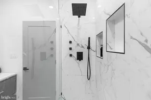 647 N 41st St, Philadelphia, PA 19104 - Photo 8