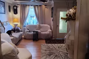 248 W Seymour St, Philadelphia, PA 19144 - Photo 4