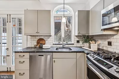 2133 Cypress Street, Philadelphia, PA 19103 - Photo 12