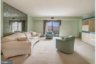 44303 Delaire Landing Road #303, Philadelphia, PA 19114 - Photo 12