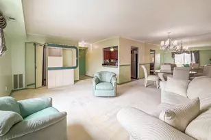 44303 Delaire Landing Rd, Philadelphia, PA 19114 - Photo 10