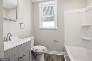 1621 Benson St, Philadelphia, PA 19152 - Photo 12