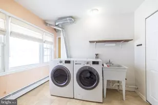 2862 Nautilus Rd, Philadelphia, PA 19154 - Photo 10