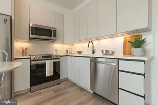 1421 E Columbia Ave, Philadelphia, PA 19125 - Photo 16