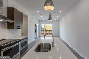 710 N 16th St, Philadelphia, PA 19130 - Photo 10