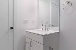 710 N 16th St, Philadelphia, PA 19130 - Photo 12