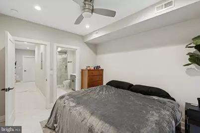 409 W Hewson Street #1, Philadelphia, PA 19122 - Photo 10