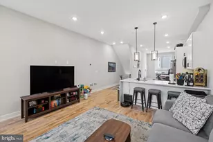 409 W Hewson St, Philadelphia, PA 19122 - Photo 4