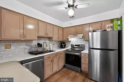 4000 Gypsy Lane #527, Philadelphia, PA 19129 - Photo 6