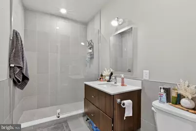525 N 41st Street #208, Philadelphia, PA 19104 - Photo 10
