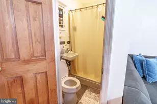 918 Daly St, Philadelphia, PA 19148 - Photo 8